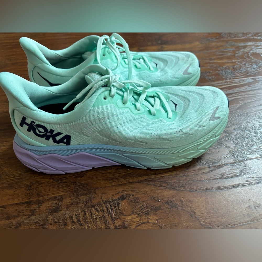 Hoka Arahi 6